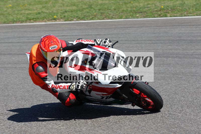 /Archiv-2022/07 16.04.2022 Speer Racing ADR/Instruktorengruppe/11